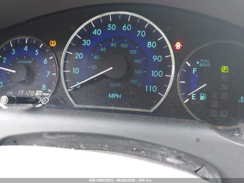 2010 Toyota Sienna Xle VIN: 5TDYK4CC7AS323440 Lot: 39603922