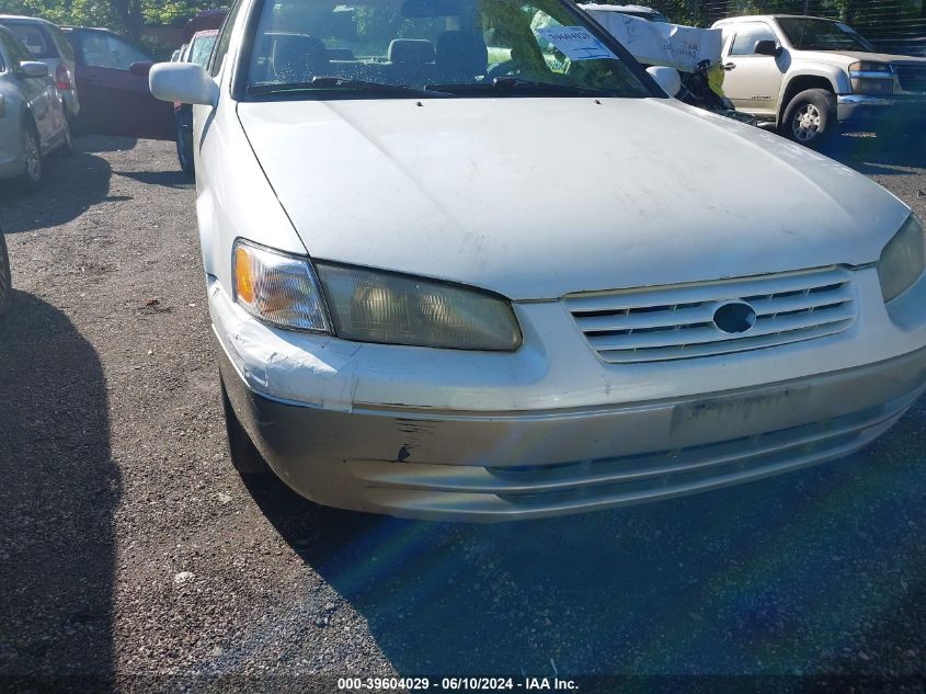 1999 Toyota Camry Le VIN: JT2BG22K8X0342698 Lot: 39604029