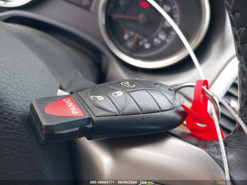 2012 Jeep Grand Cherokee Limited VIN: 1C4RJFBG3CC105040 Lot: 39604171