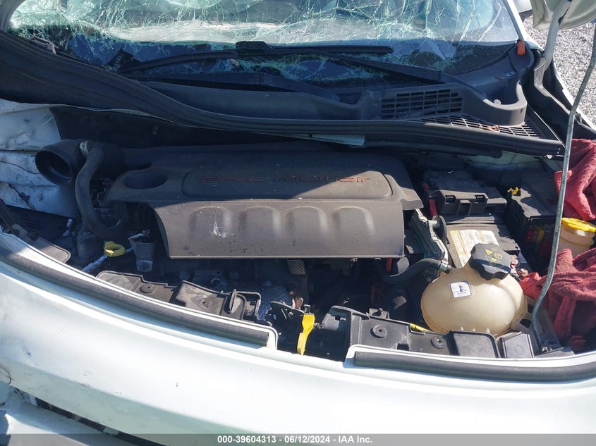 2016 FIAT 500X EASY - ZFBCFYBT0GP330768