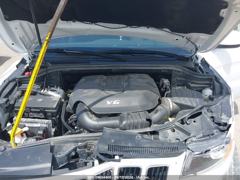 2015 Jeep Grand Cherokee Laredo VIN: 1C4RJFAGXFC133701 Lot: 39604400