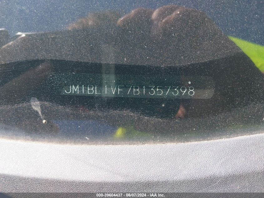2011 Mazda Mazda3 I Touring VIN: JM1BL1VF7B1357398 Lot: 39604437