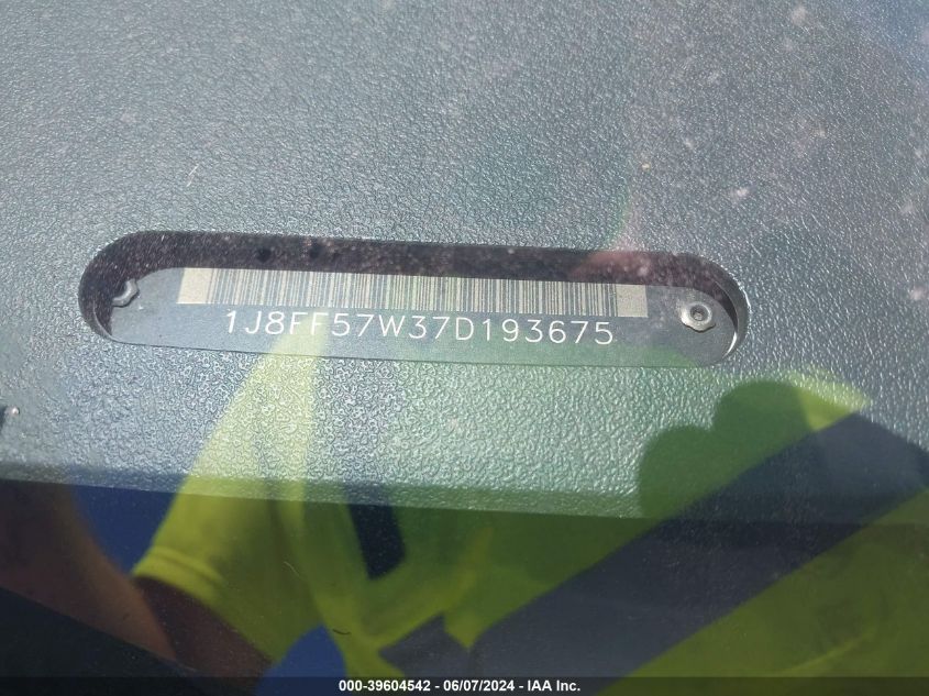 2007 Jeep Compass Limited VIN: 1J8FF57W37D193675 Lot: 39604542