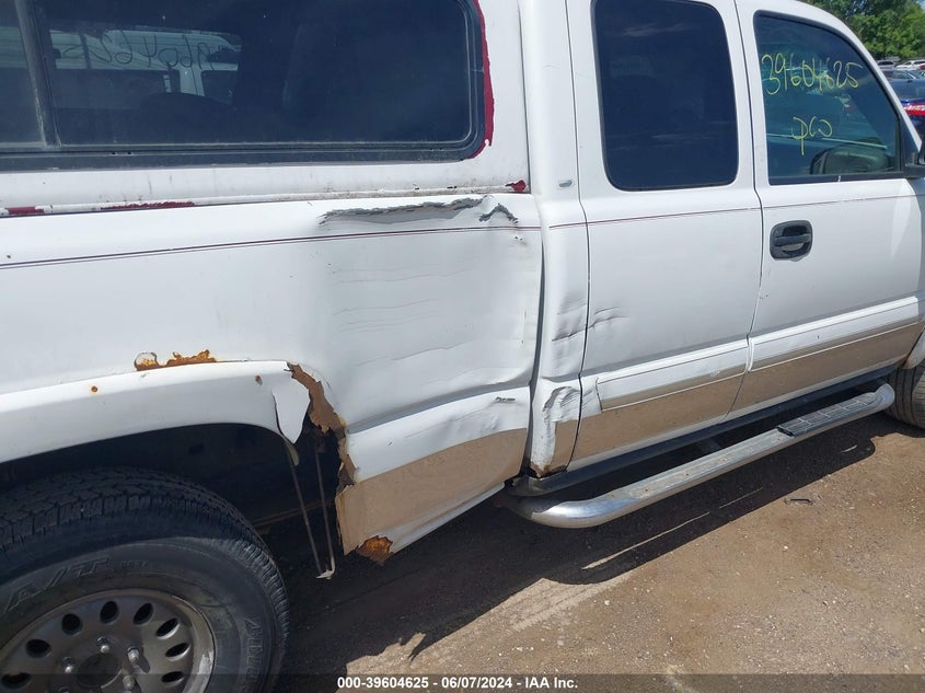 2004 Chevrolet Silverado 1500 Lt VIN: 1GCEK19T84E217727 Lot: 39604625