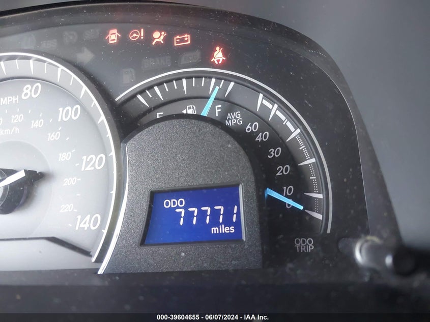 2014 Toyota Camry Le VIN: 4T1BF1FKXEU424156 Lot: 39604655