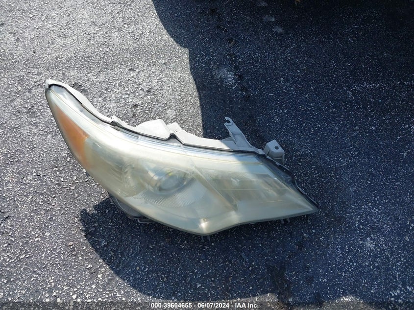 2014 Toyota Camry Le VIN: 4T1BF1FKXEU424156 Lot: 39604655