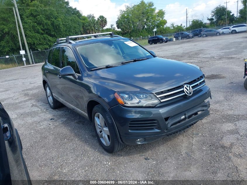 WVGEF9BP2E0007806 2014 Volkswagen Touareg 3.6L Lux