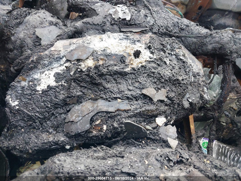 2017 Toyota Corolla Le VIN: 5YFBURHE6HP729400 Lot: 39604715