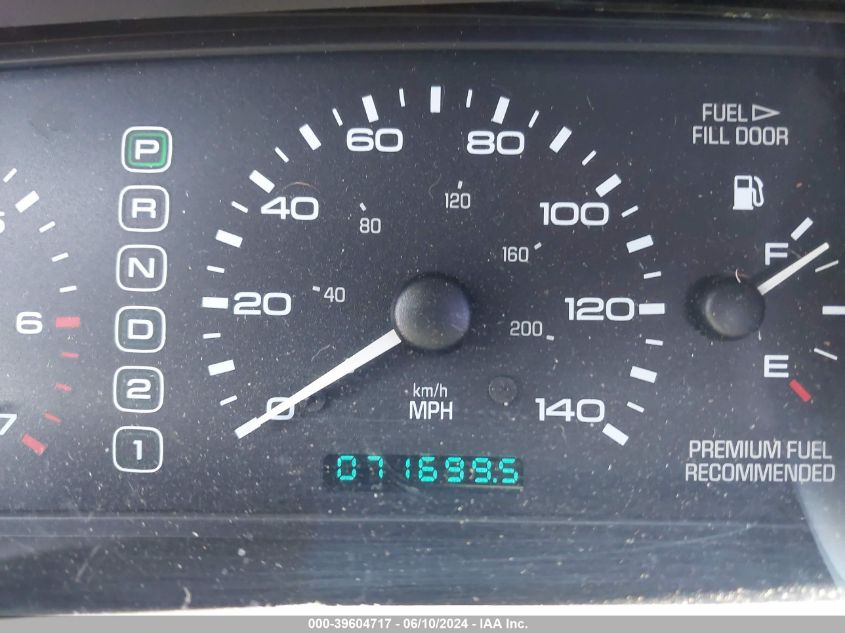 1998 Lincoln Mark Viii Lsc VIN: 1LNFM92V2WY672210 Lot: 39604717