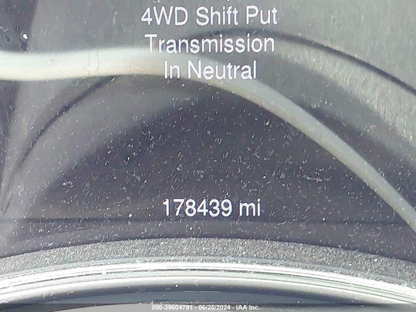 1C4RJFBG8FC165626 2015 Jeep Grand Cherokee Limited