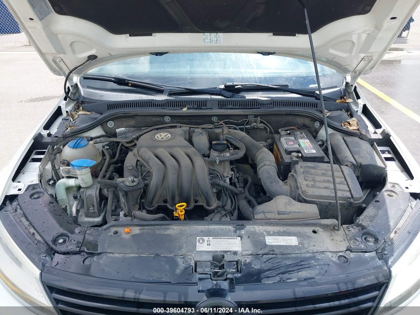 2013 Volkswagen Jetta 2.0L S VIN: 3VW2K7AJ8DM225656 Lot: 39604793