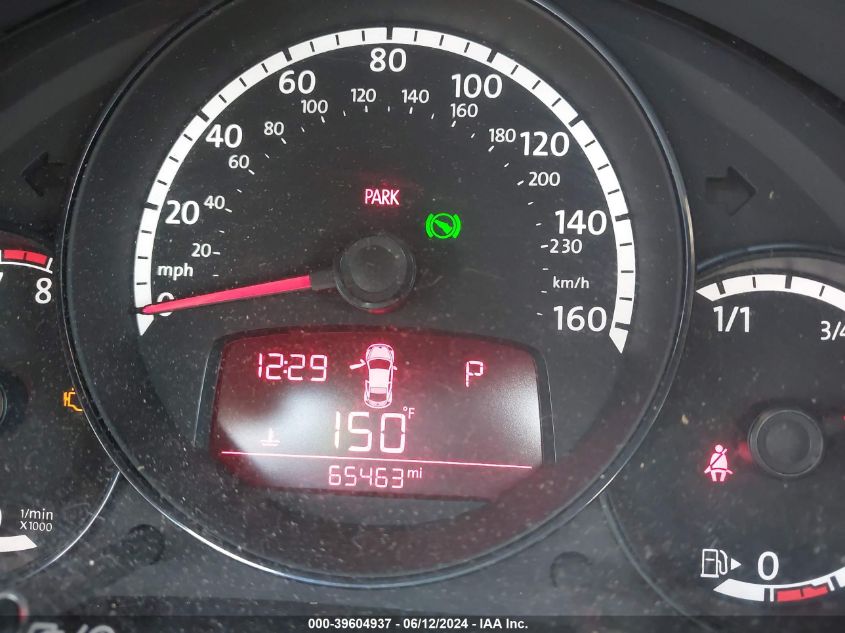 2013 VOLKSWAGEN BEETLE 2.5L - 3VWJP7AT7DM679766