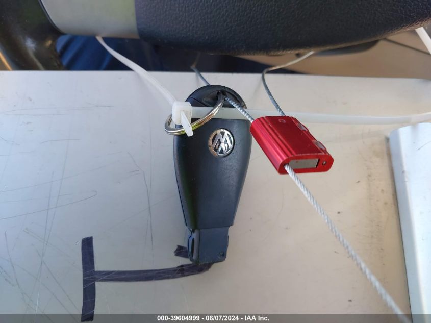 2010 Volkswagen Routan Se VIN: 2V4RW3D13AR333025 Lot: 39604999