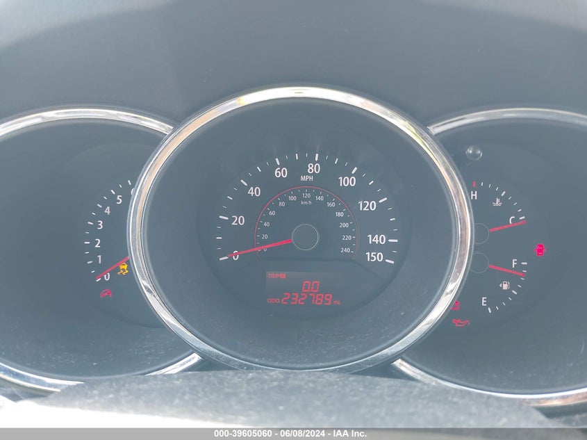 2011 Kia Sorento Lx VIN: 5XYKT3A18BG043054 Lot: 39605060