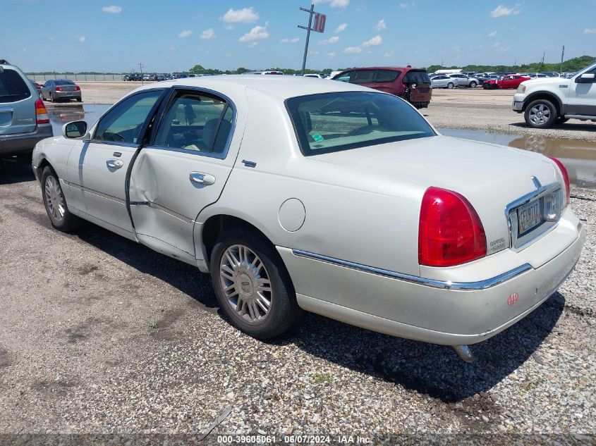 2007 Lincoln Town Car Signature Limited VIN: 1LNHM82V67Y612032 Lot: 39605061