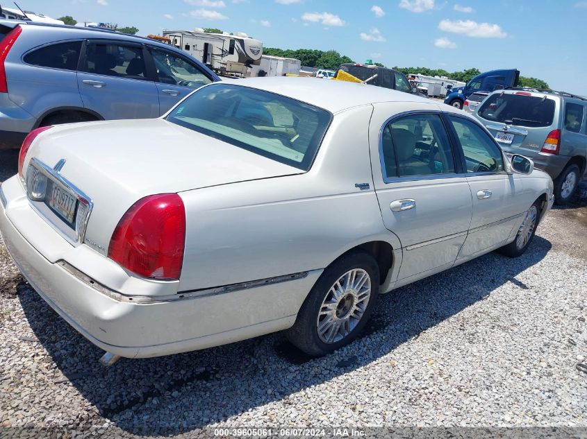 2007 Lincoln Town Car Signature Limited VIN: 1LNHM82V67Y612032 Lot: 39605061