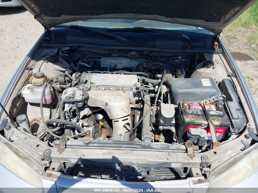 1999 Toyota Camry Le VIN: 4T1BG22K7XU452430 Lot: 39605103