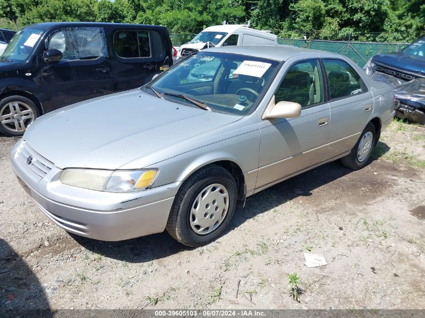 1999 Toyota Camry Le VIN: 4T1BG22K7XU452430 Lot: 39605103