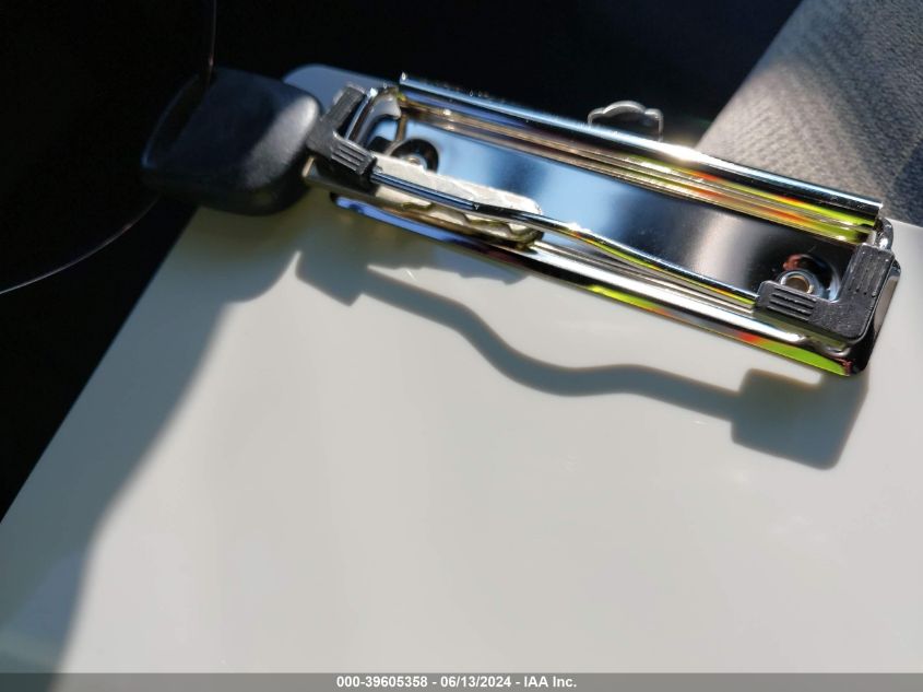 2004 Honda Cr-V Ex VIN: SHSRD78844U226119 Lot: 39605358