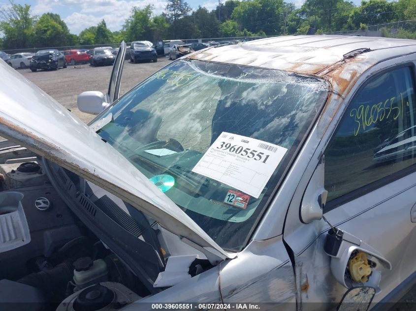 2002 Hyundai Santa Fe Gl VIN: KM8SB12B72U168575 Lot: 39605551