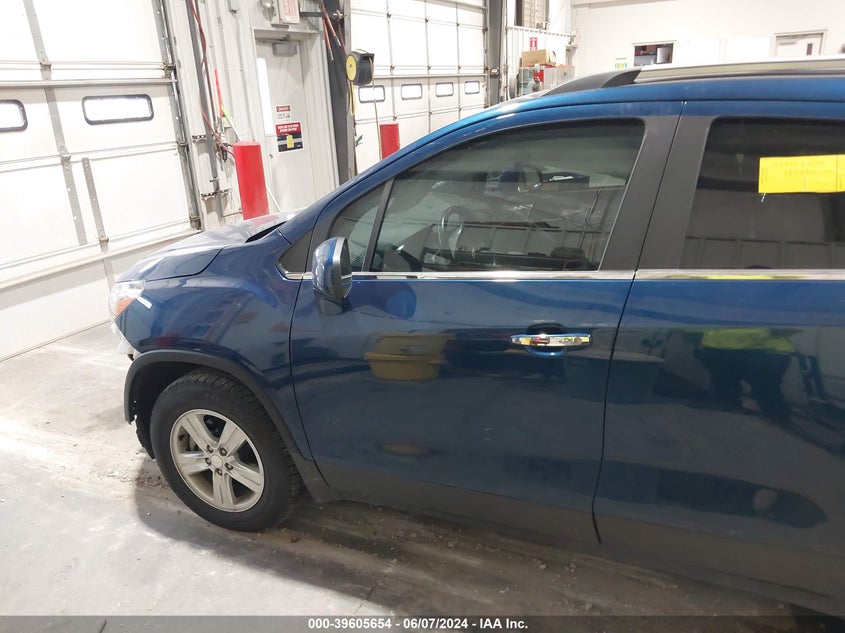 VIN 3GNCJLSBXKL169062 2019 CHEVROLET TRAX LT