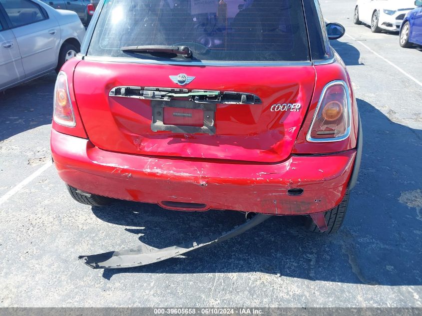 2010 Mini Cooper VIN: WMWMF3C51ATU77008 Lot: 39605658
