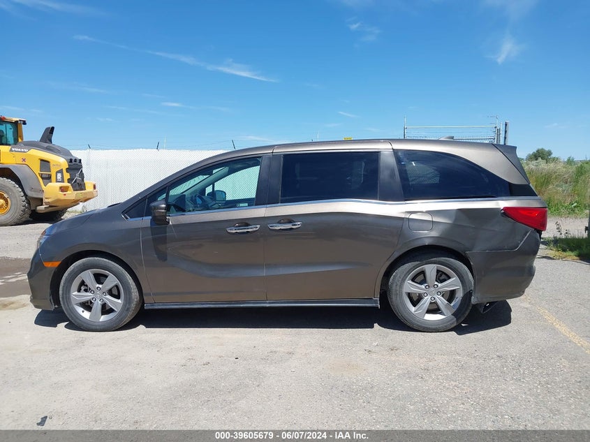 2018 Honda Odyssey Ex-L VIN: 5FNRL6H70JB087596 Lot: 39605679