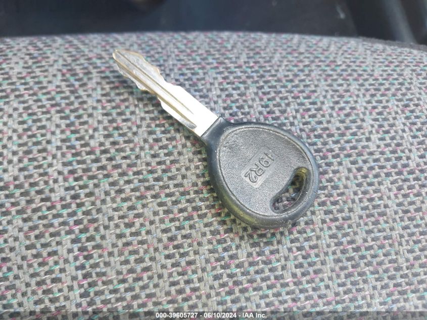 2000 Jeep Cherokee Sport VIN: 1J4FF48S5YL221992 Lot: 39605727