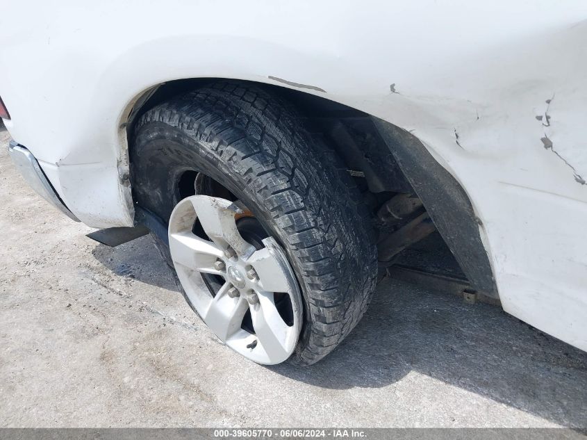 2015 Ram 1500 Slt VIN: 1C6RR6GT5FS639883 Lot: 39605770