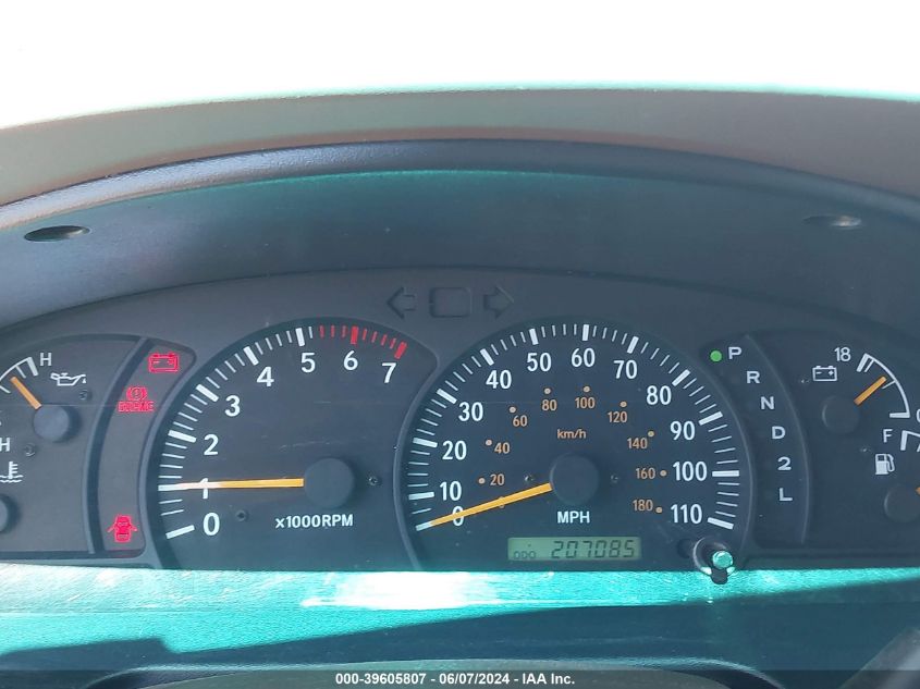 2001 Toyota Tundra Sr5 V8 VIN: 5TBBT44101S198984 Lot: 39605807