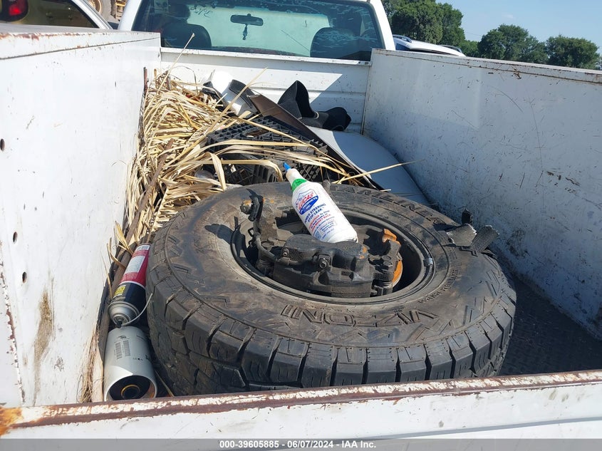 2001 Chevrolet Silverado C2500 VIN: 1GBGC24U51Z274486 Lot: 39605885
