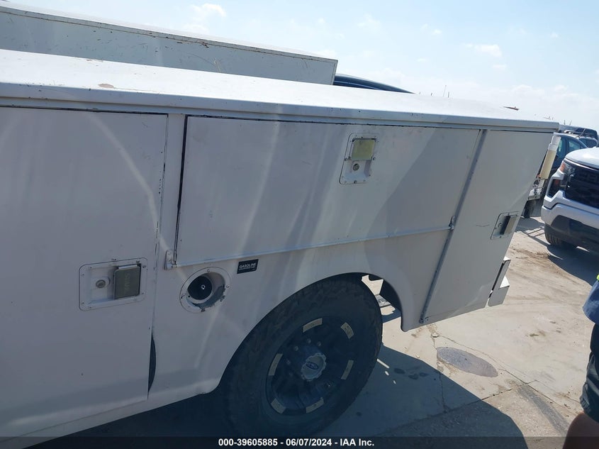 2001 Chevrolet Silverado C2500 VIN: 1GBGC24U51Z274486 Lot: 39605885