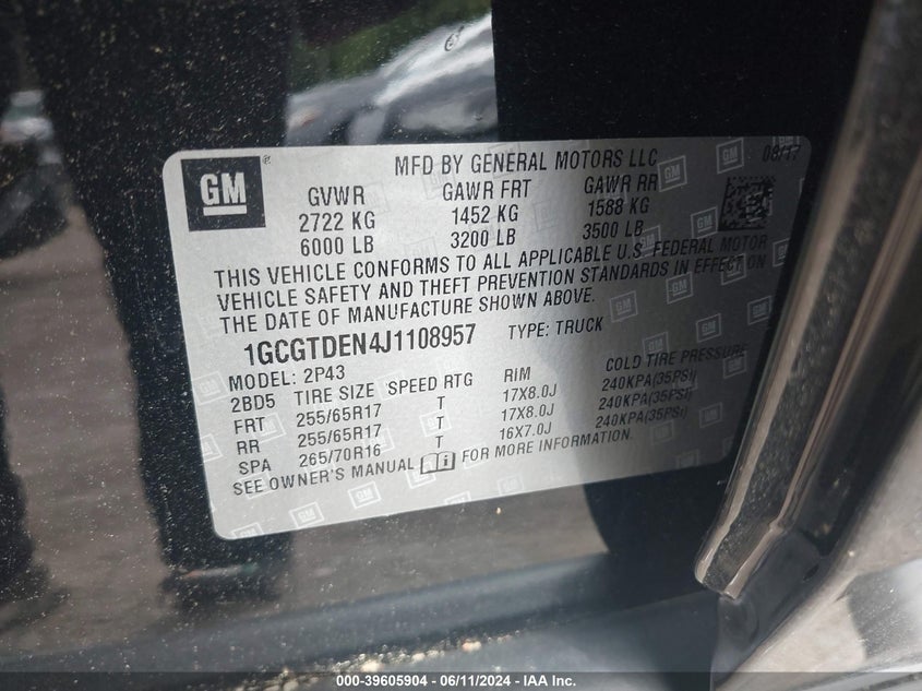 VIN 1GCGTDEN4J1108957 2018 CHEVROLET COLORADO Z71
