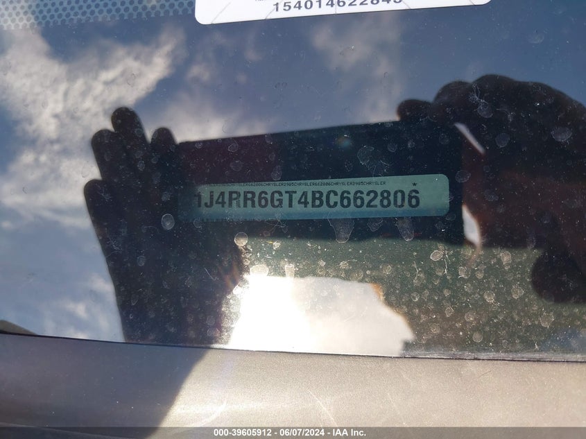 2011 Jeep Grand Cherokee Overland VIN: 1J4RR6GT4BC662806 Lot: 39605912