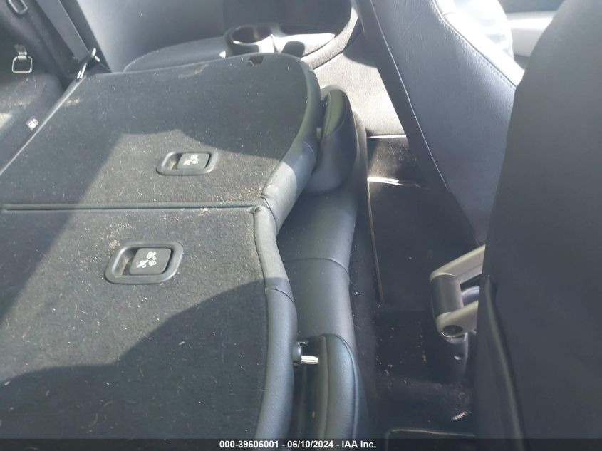 2010 Mini Cooper Clubman VIN: WMWML3C54ATX39452 Lot: 39606001