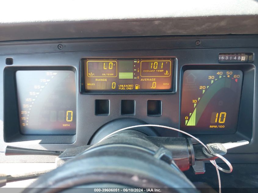 1988 Chevrolet Corvette VIN: 1G1YY3184J5113030 Lot: 39606051