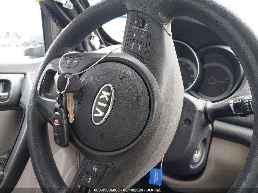 2013 Kia Forte Koup Ex VIN: KNAFU6A24D5692965 Lot: 39606083