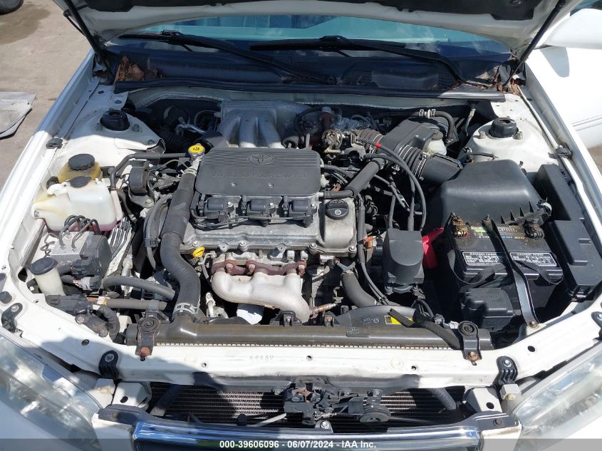 2000 Toyota Camry Xle V6 VIN: 4T1BF28K4YU946305 Lot: 39606096