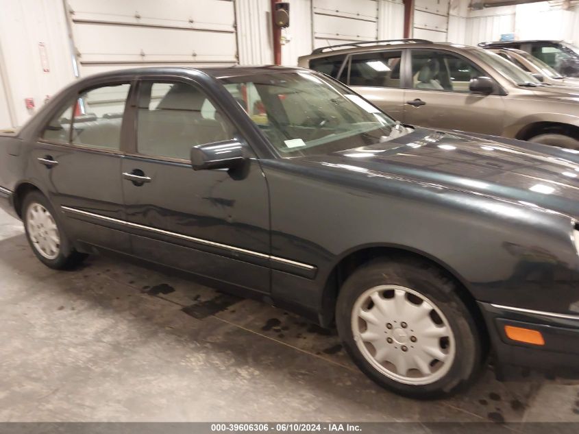 WDBJF25F3WA678657 1998 Mercedes-Benz E 300 Diesel