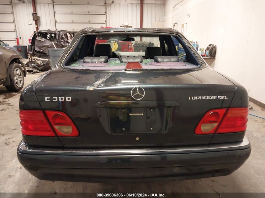 WDBJF25F3WA678657 1998 Mercedes-Benz E 300 Diesel