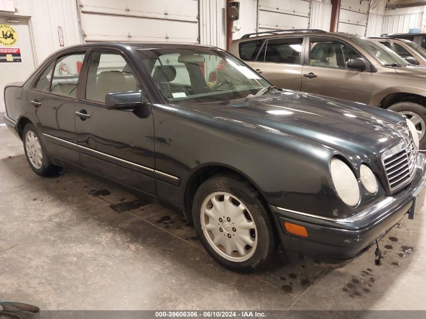 WDBJF25F3WA678657 1998 Mercedes-Benz E 300 Diesel