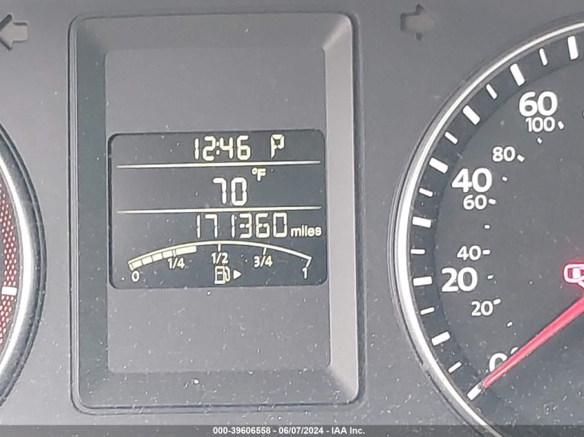 2013 VOLKSWAGEN JETTA 2.5L SE - 3VWDP7AJ2DM356849