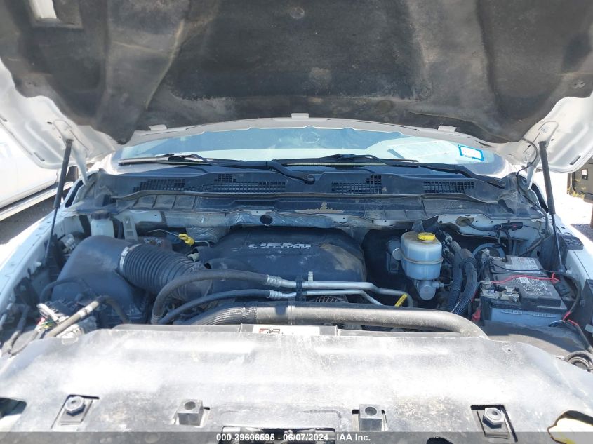 2018 Ram 2500 Tradesman 4X4 8' Box VIN: 3C6UR5HJ5JG379552 Lot: 39606595