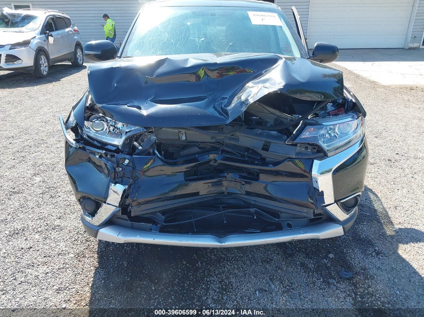 2018 Mitsubishi Outlander Es VIN: JA4AD2A32JJ006417 Lot: 39606599