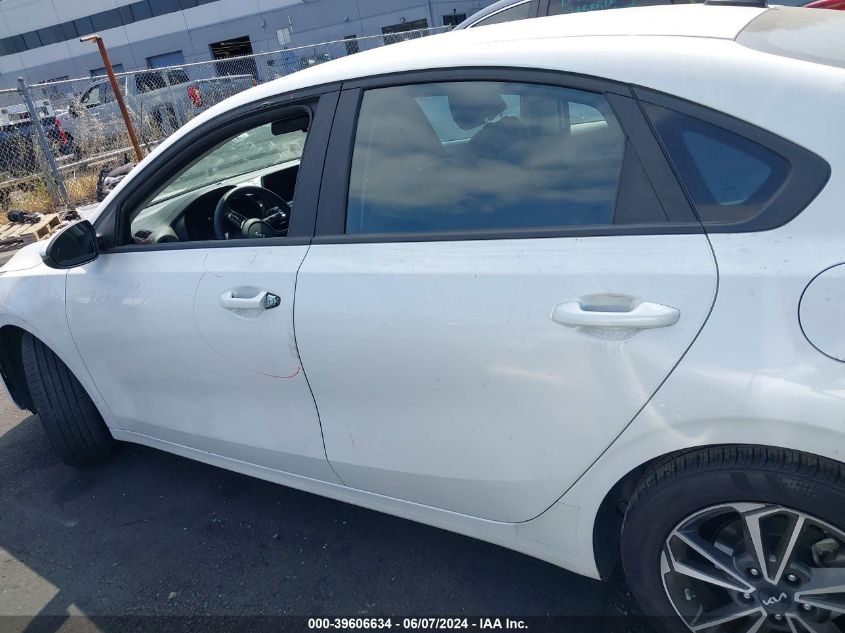 2022 Kia Forte Lxs VIN: 3KPF24AD9NE492605 Lot: 39606634