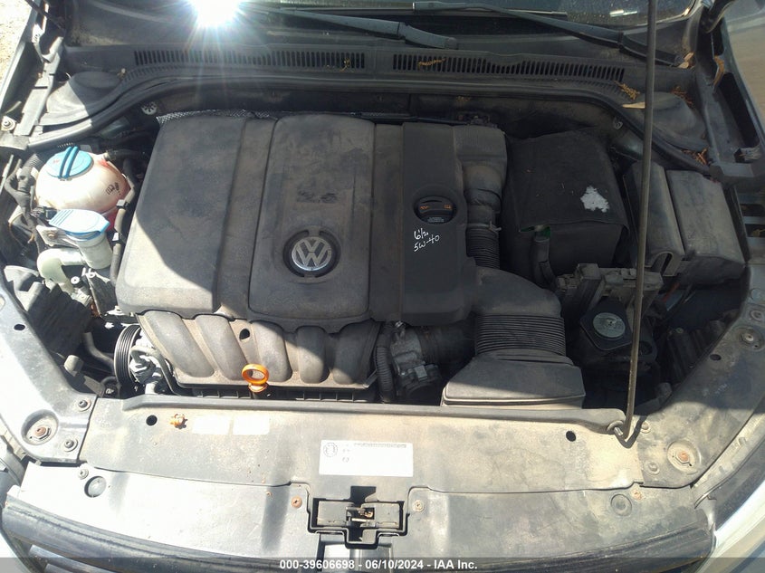 2011 Volkswagen Jetta 2.5L Se VIN: 3VWDZ7AJ4BM326565 Lot: 39606698