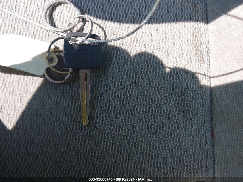 2003 Toyota Camry Le VIN: 4T1BE32K33U217609 Lot: 39606745