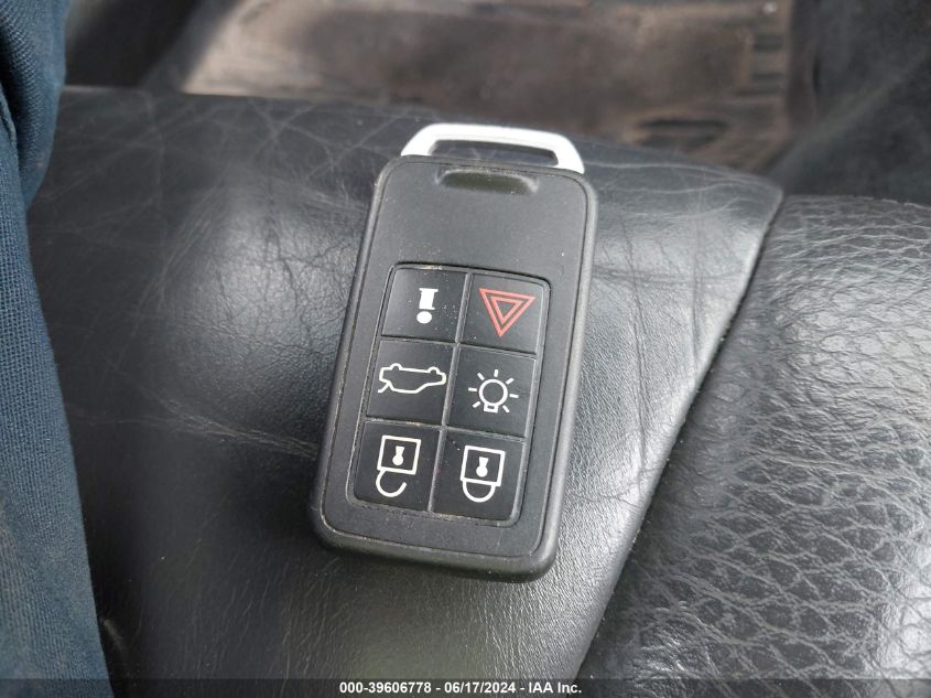 2014 VOLVO S60 - YV1612FSXE2275182