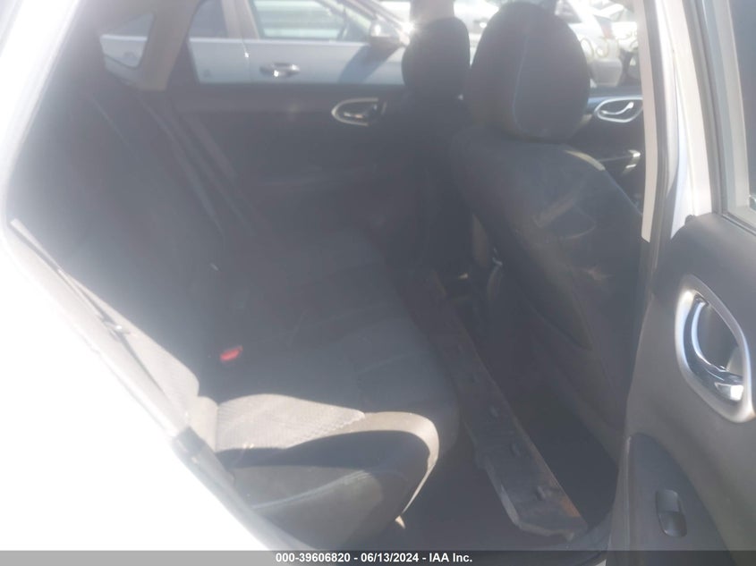 2018 Nissan Sentra Sr VIN: 3N1AB7AP0JY233082 Lot: 39606820