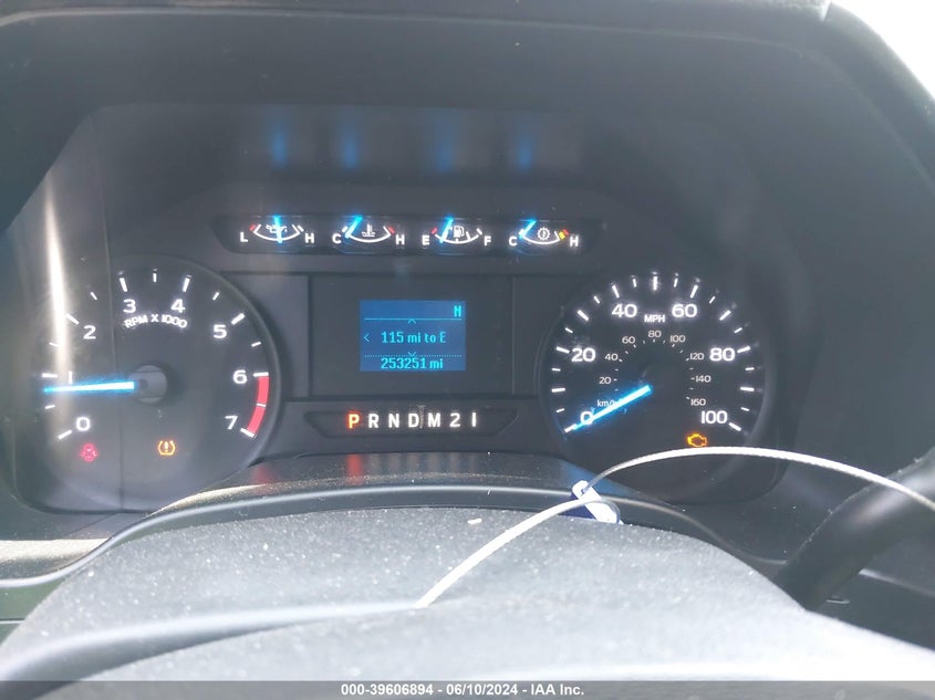 2017 Ford F-250 Xl VIN: 1FT7X2A66HEF22302 Lot: 39606894